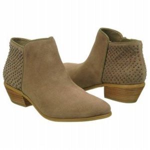 STEVE MADDEN taupe suede Paver stud ankle boot 10